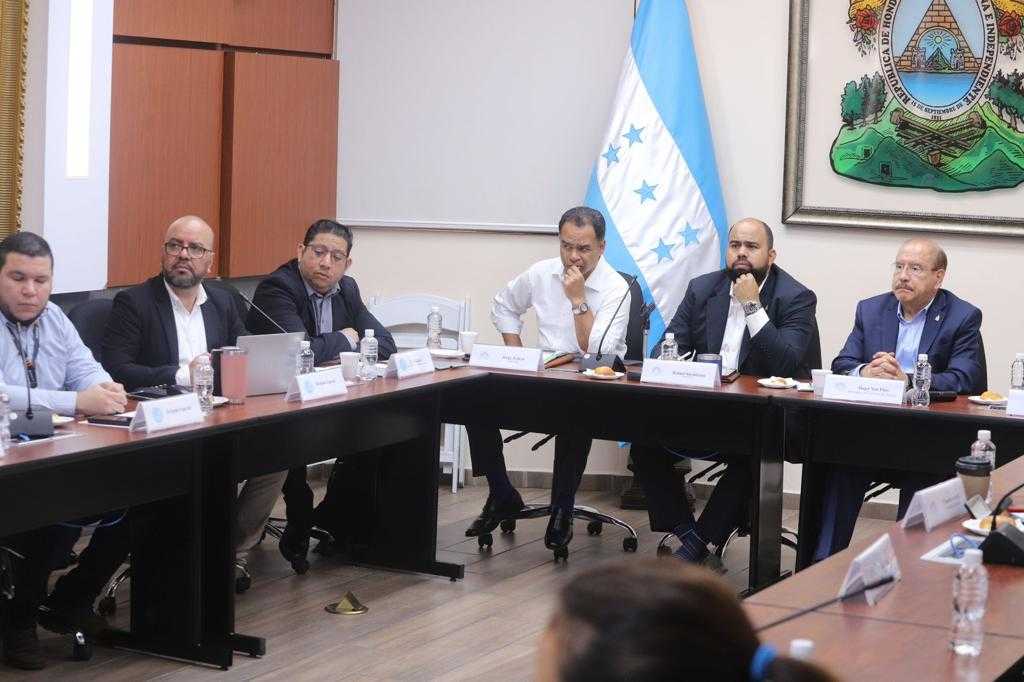 CN y Secretaría de Energía inician trabajos para fortalecer el sector energético en Honduras